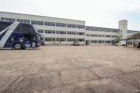 OYO 新阿納波利斯酒店, 因佩拉特里斯 - 停車場