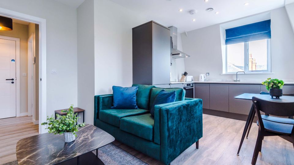 Stunning 1 Bedroom Apartment in Central Southport