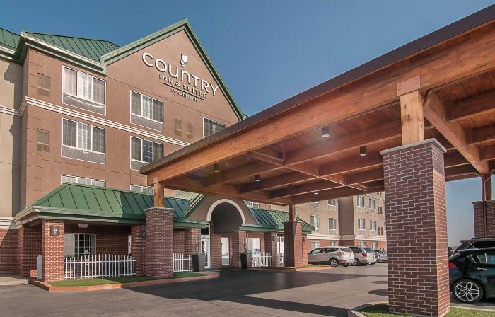 Country Inn & Suites by Radisson, Rapid City, SD