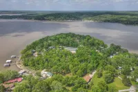 Lakefront Retreat | Hot Tub, Pool & Boat Dock