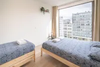 Spacious City Retreat with Balcony -  Ferienwohnungen