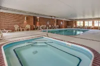 Comfort Suites Hotel and Conference Center - Hot Tub