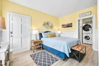 The Salty Sandpiper - Boutique