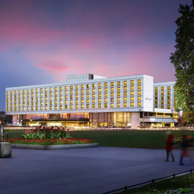 Sofitel Warsaw Victoria Hotels near Saxon Garden