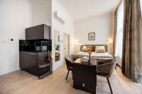 Gemstay
