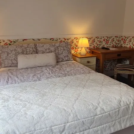 Perrymount Country Home Bed & Breakfast