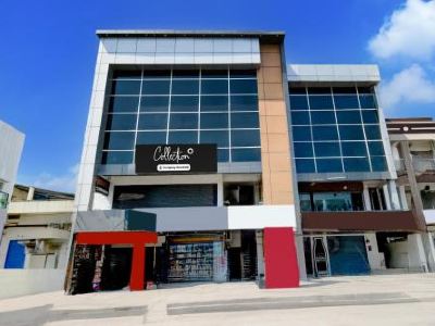 Collection O Warangal City Centre Formerly Srikara Grand