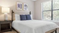 Landing Beautiful 1bd, Gym, Clubhouse - 4-Star