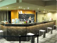 Nikoh Capsule Hotel Refre - Hostel - Caters to Men - spa