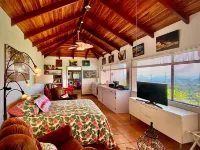 Private Mountain Studio with Panoramic Views - 레지던스