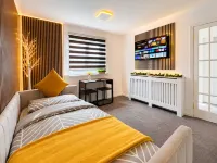 Modern Entire Apartment- Self Checkin Free Parking - 4-Star