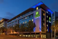 Holiday Inn Express NEWCASTLE CITY CENTRE by IHG - bar
