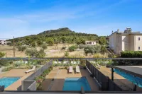 Saronia Estate - Boutique