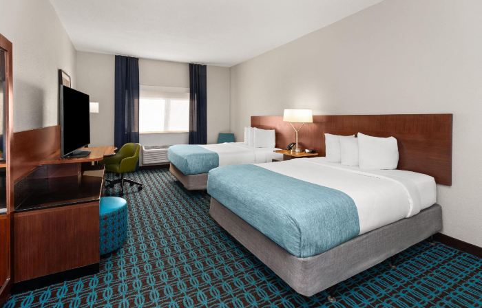 Wingate by Wyndham Oshkosh