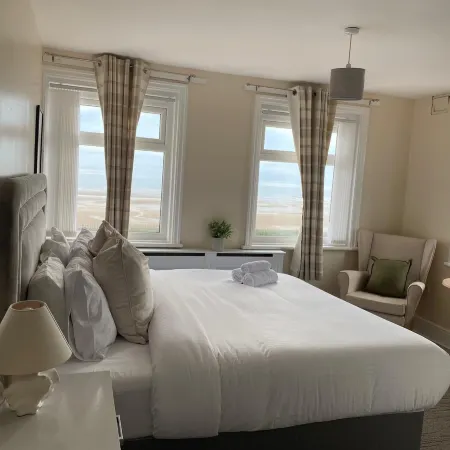 262 Ocean Manor
