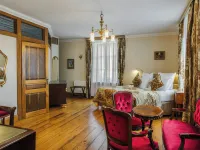 Hôtel les Deux Chèvres Gevrey-Chambertin Hotels near Lake Kir