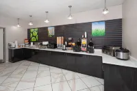 La Quinta Inn & Suites by Wyndham Springfield IL - sarapan