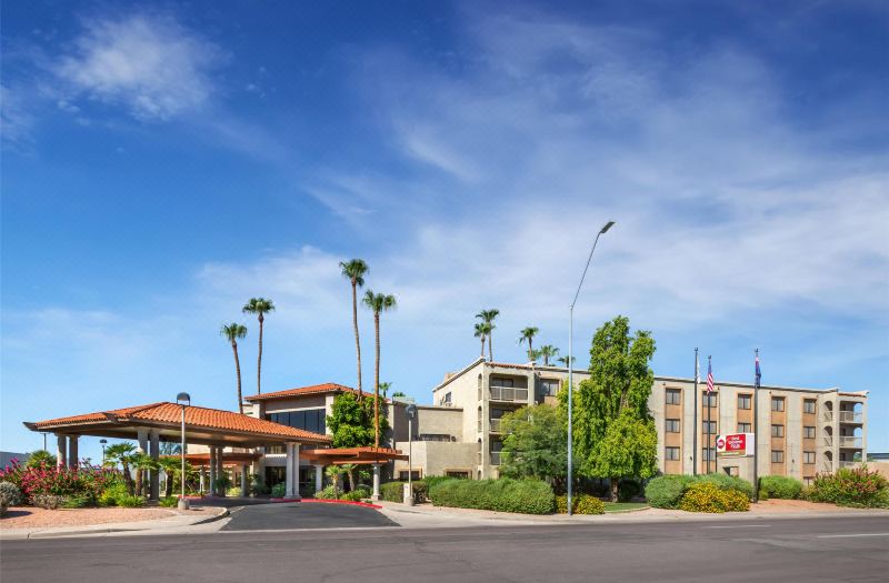 Best Western Plus Scottsdale Thunderbird Suites