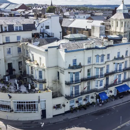 Royal Hotel