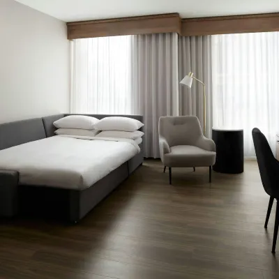 Quebec City Marriott Downtown Hotels near Espace 400