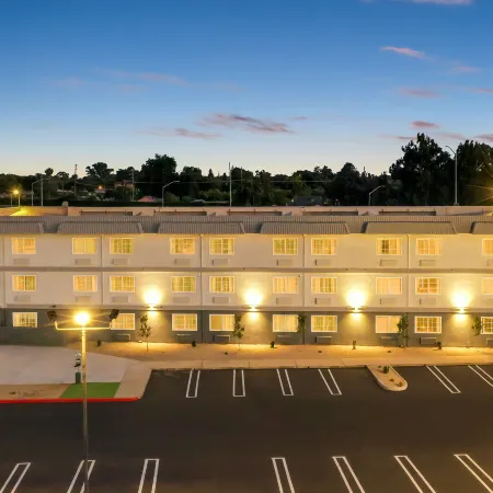 Spark by Hilton Modesto