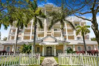 Newly renovated 2/2  apt-2 min walk to the beach and restaurants - 4 estrellas