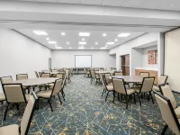 Hampton Inn & Suites East Lansing/Okemos - Parkering