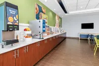Spark by Hilton Shawnee - Gym