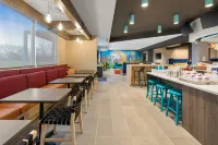 Tru by Hilton Sharonville Cincinnati - Desayuno