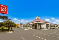 Red Roof Inn Knoxville North - Merchants Drive - parking