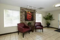 Red Roof Inn Defuniak Springs - Parkplatz