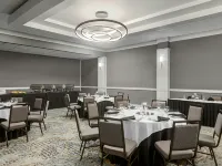 Doubletree by Hilton Fort Myers at Bell Tower Shops Hotels near List Distillery