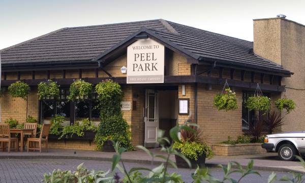 Premier Inn Glasgow East Kilbride Peel Pk