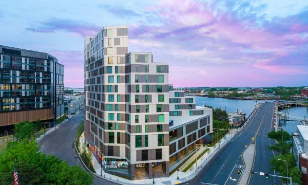 Hampton Inn by Hilton Boston Seaport District