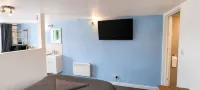 5BR Home Near Windsor Castle Legoland - balcony
