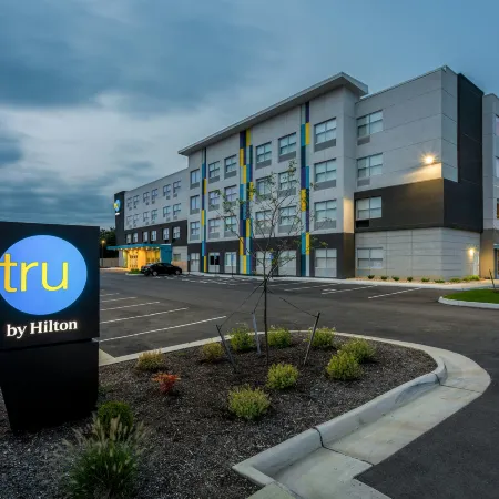 Tru by Hilton Radford