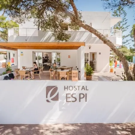 Hostal Es Pi - Emar Hotels