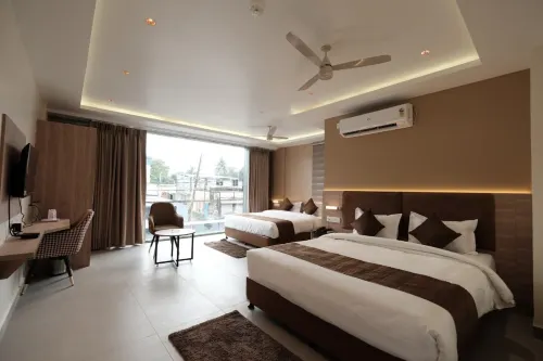 Hotel Camellia Grand - 2-Star