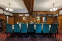 Dunsley Hall Country House Hotel - Parking