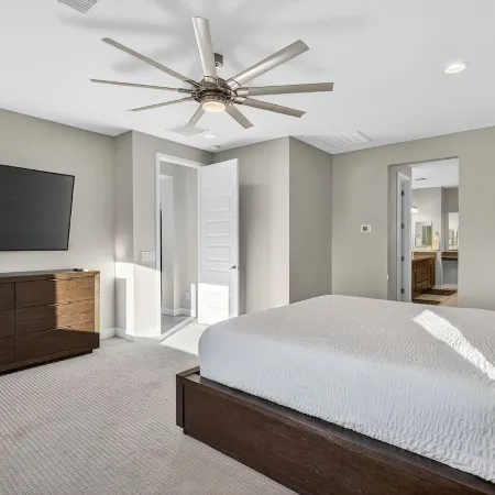 The One | Glendale | Pool & Spa | State Farm