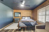 Cabin Near Bastrop State Park, 30 Mi to Austin - 3-Star