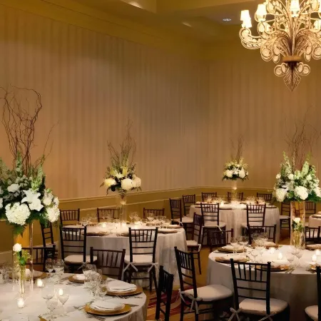 Grand Laurel Hotel