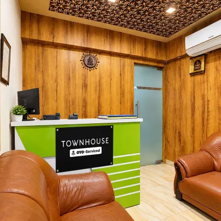 Townhouse Hatia Railway Station