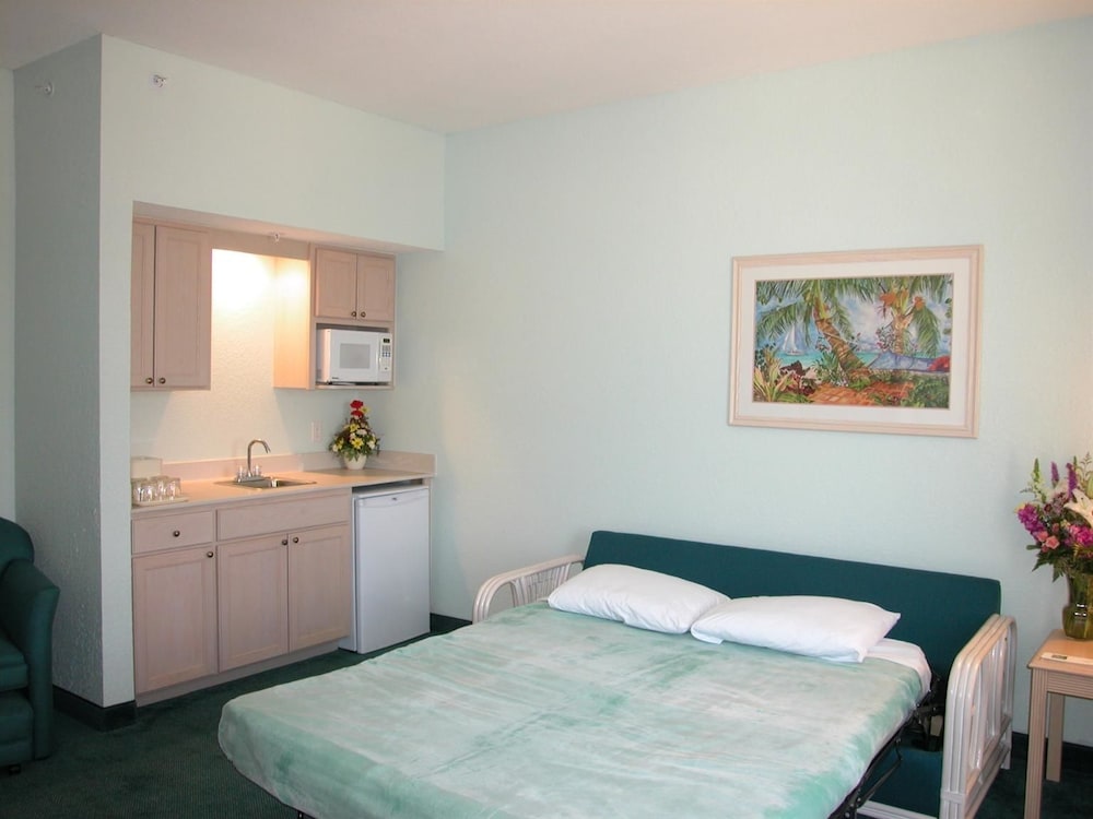 Cocoa Beach Suites Hotel