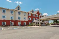 Econo Lodge Inn & Suites Hotels in Jackson County