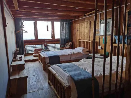 Yisha Gufengzhai Inn Отели рядом с достопримечательностью «Gaozeng Dongzhai»