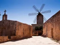 Merzuq House - Deluxe Double Room with Shower Hotels in Birzebbuga