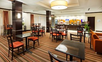 Holiday Inn Express & Suites Charlotte Southeast - Matthews