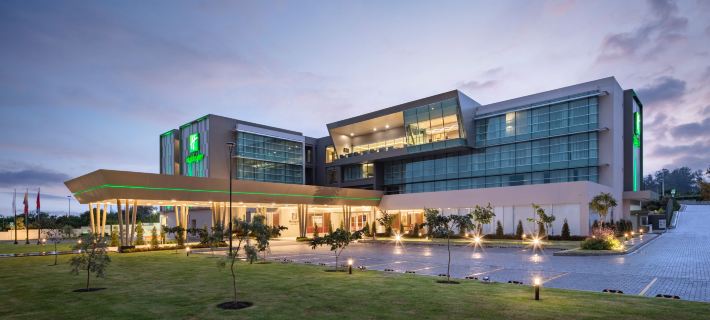 Holiday Inn QUITO AIRPORT by IHG Hotele w: Quito