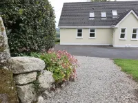 Abhainn Ri Cottages
